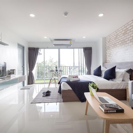 Q Space Residence Bangkok Exterior foto