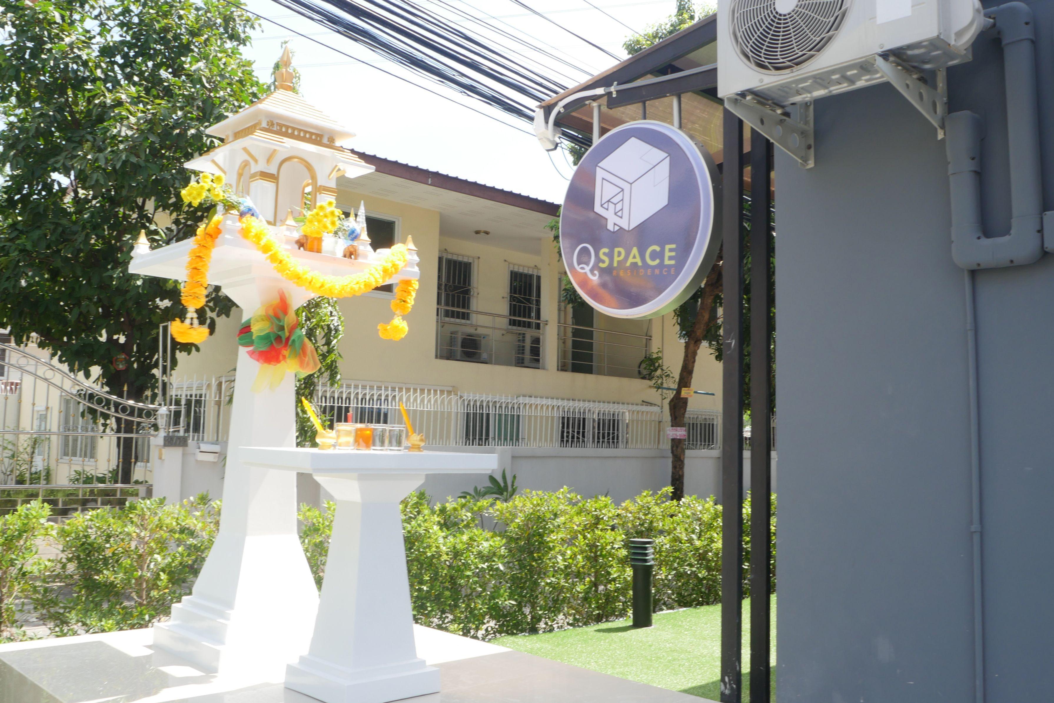 Q Space Residence Bangkok Exterior foto